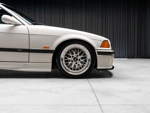 Used 1998 BMW M3 Coupe RWD image 28