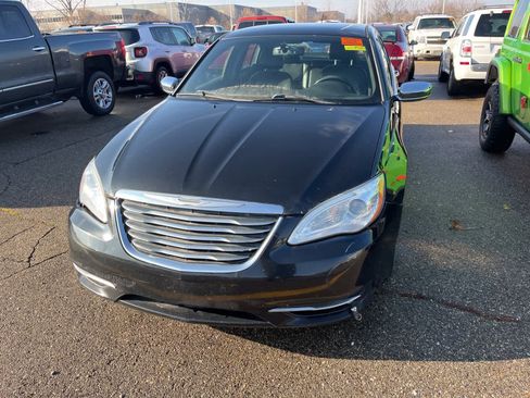 Used 2012 Chrysler 200 Limited image 5