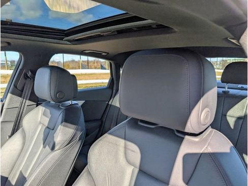 Used 2018 Audi A4 2.0T Premium Plus w/ Premium Plus Package image 15