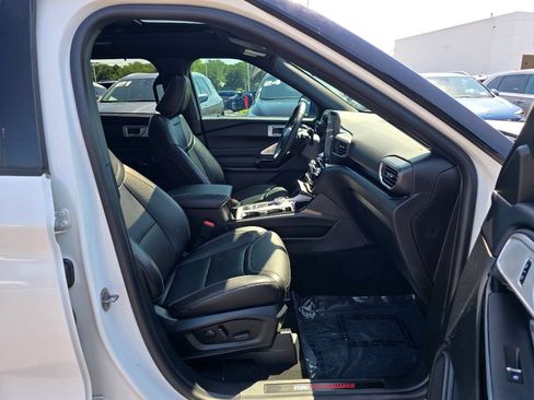 Used 2024 Ford Explorer ST w/ Equipment Group 401A AWD/4WD image 26