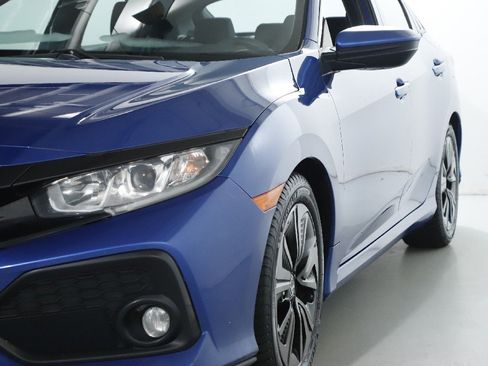 Used 2017 Honda Civic EX image 4
