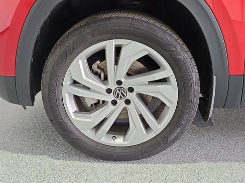 Certified 2023 Volkswagen Atlas SE w/ Panoramic Sunroof Package FWD image 11