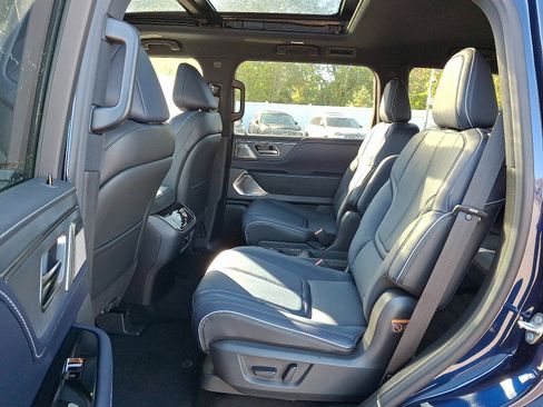 New 2026 INFINITI QX80 4WD image 7