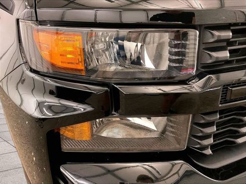 Used 2020 Chevrolet Silverado 1500 Custom w/ Custom Value Package AWD/4WD image 27