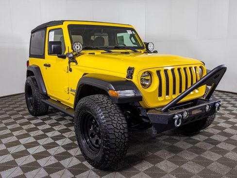 Used 2021 Jeep Wrangler Sport AWD/4WD image 10