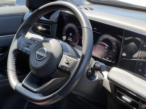 Used 2025 Nissan Kicks SR image 14