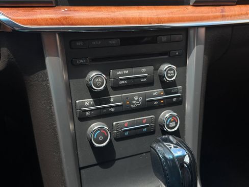 Used 2012 Lincoln MKZ FWD image 24