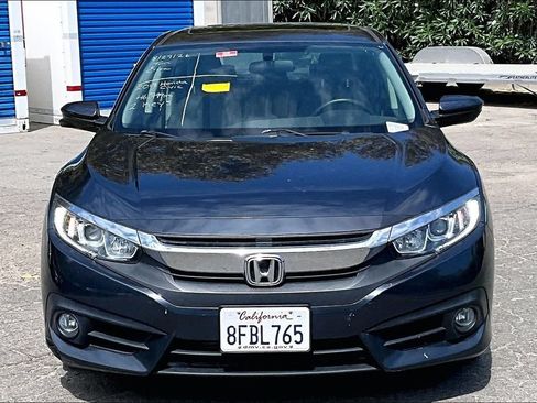 Used 2018 Honda Civic EX-T image 2