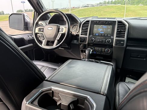 Used 2018 Ford F150 Platinum w/ Equipment Group 701A Luxury AWD/4WD image 25