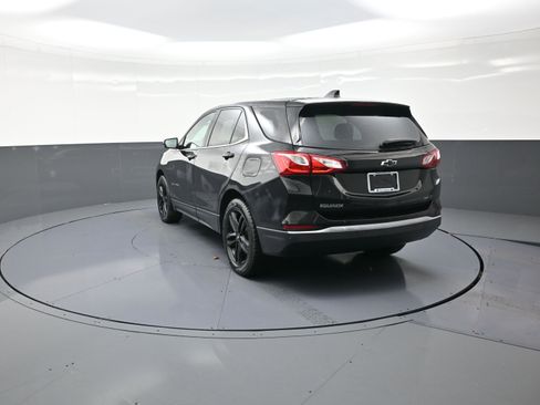 Used 2020 Chevrolet Equinox LT w/ Midnight Edition image 5