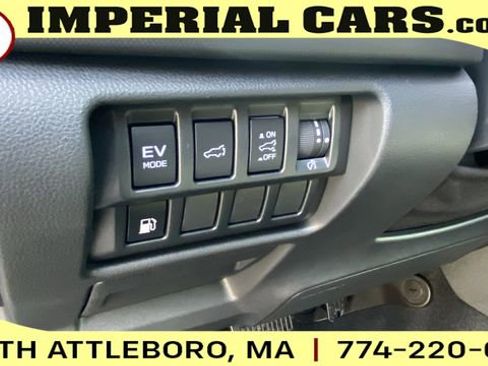 New 2025 Subaru Forester Touring image 17