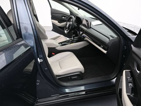Used 2024 Honda Accord Touring image 23