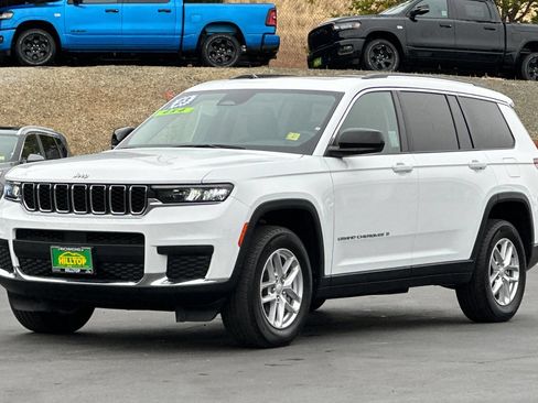Used 2023 Jeep Grand Cherokee L Laredo w/ Luxury Tech Group I AWD/4WD image 9