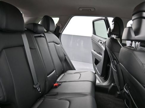 Used 2024 Kia Sportage EX FWD image 22