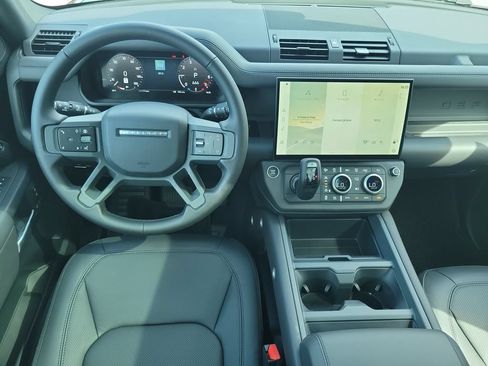New 2026 Land Rover Defender 90 X-Dynamic SE AWD/4WD image 15
