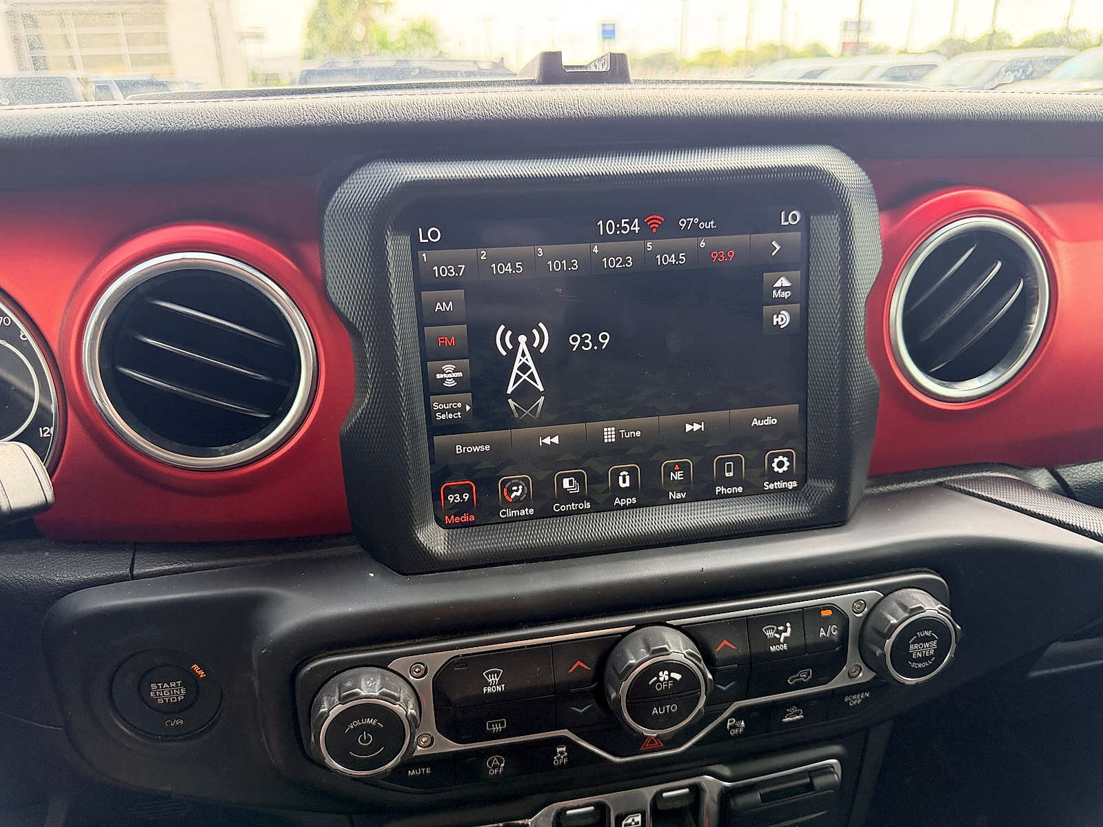 Used 2021 Jeep Gladiator Rubicon AWD/4WD image 23