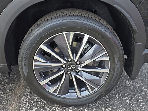 New 2026 INFINITI QX60 Luxe image 10