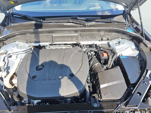 Used 2023 Volvo XC60 B5 Ultimate w/ Climate Package AWD/4WD image 38