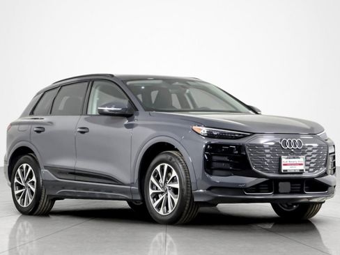 New 2025 Audi Q6 e-tron Premium Plus image 2