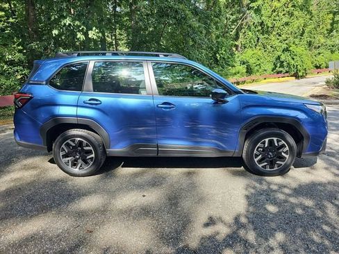 New 2026 Subaru Forester AWD/4WD image 2