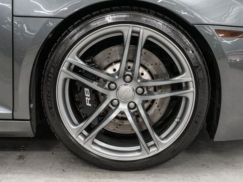 Used 2012 Audi R8 V10 AWD/4WD image 36