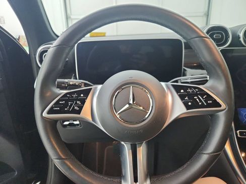 Used 2023 Mercedes-Benz GLC 300 4MATIC image 23