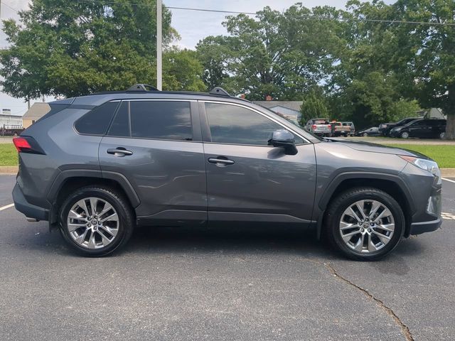 Used 2021 Toyota RAV4 XLE Premium AWD/4WD image 3