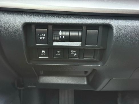 Used 2020 Subaru Crosstrek 2.0i Limited w/ Popular Package #5 image 20