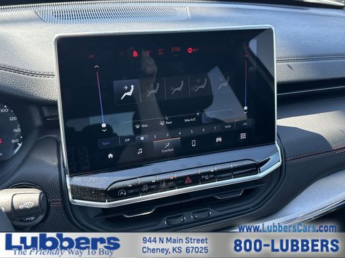 Used 2025 Jeep Compass Trailhawk w/ Trailer Tow Group image 17