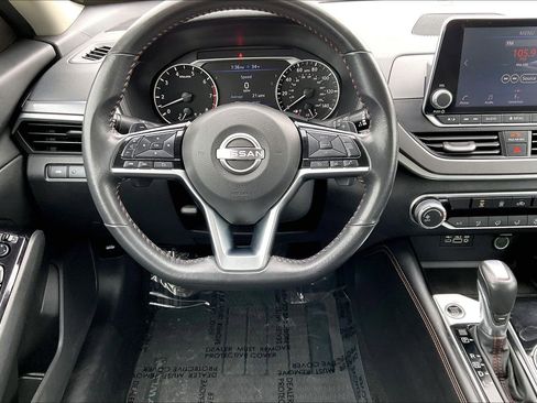 Used 2023 Nissan Altima 2.5 SR image 8