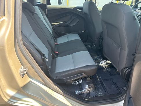 Used 2017 Ford C-MAX SE image 14