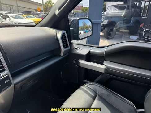 Used 2020 Ford F150 Lariat w/ Equipment Group 502A Luxury AWD/4WD image 19