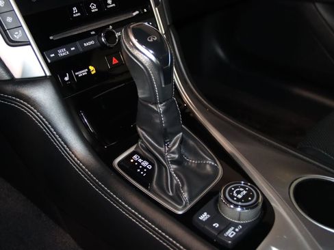 Used 2021 INFINITI Q60 3.0t Luxe w/ Essential Package RWD image 43