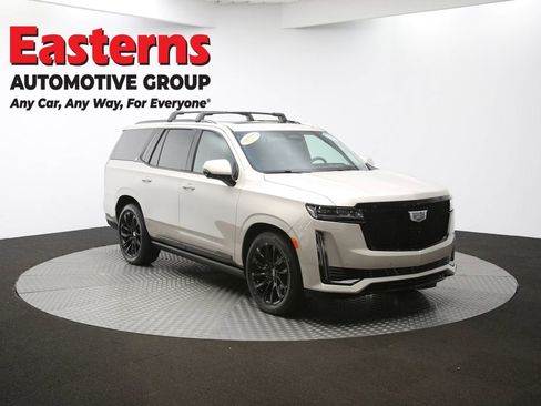 Used 2024 Cadillac Escalade Sport Platinum w/ LPO, ONYX Package image 54