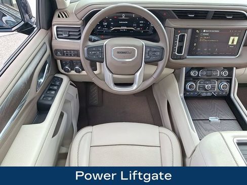 Used 2024 GMC Yukon Denali AWD/4WD image 3