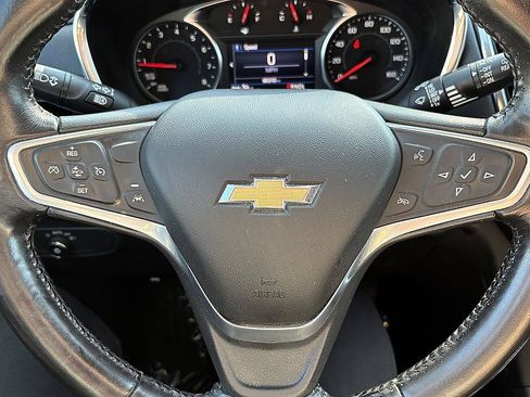Used 2022 Chevrolet Equinox LT FWD image 19