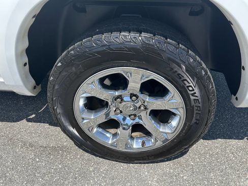 Used 2015 RAM 1500 Laramie AWD/4WD image 19