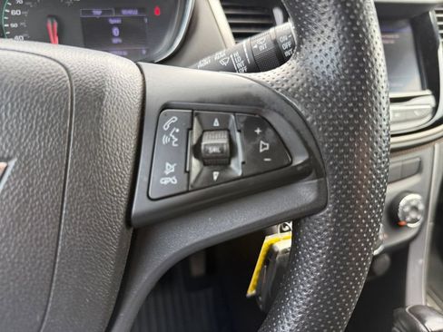 Used 2020 Chevrolet Trax LS w/ Tint and Cruise Package FWD image 25