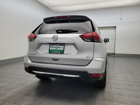 Used 2019 Nissan Rogue S image 7