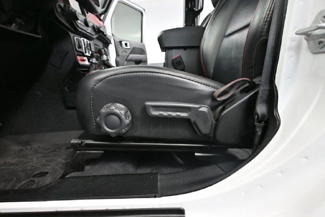 Used 2019 Jeep Wrangler Unlimited Rubicon AWD/4WD image 17
