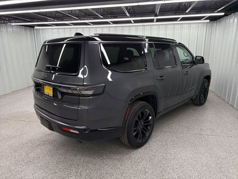 New 2026 Jeep Grand Wagoneer Summit image 6