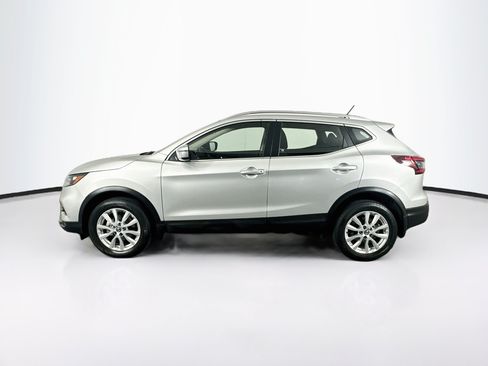 Used 2021 Nissan Rogue Sport SV FWD image 4