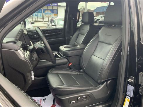 Used 2023 GMC Yukon XL Denali AWD/4WD image 21