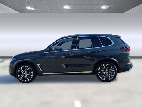 Used 2026 BMW X5 sDrive40i w/ Climate Comfort Package RWD image 2
