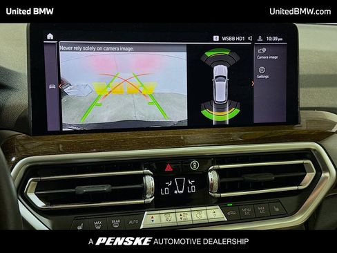 Used 2024 BMW X3 xDrive30i w/ Premium Package w/ZPA AWD/4WD image 9