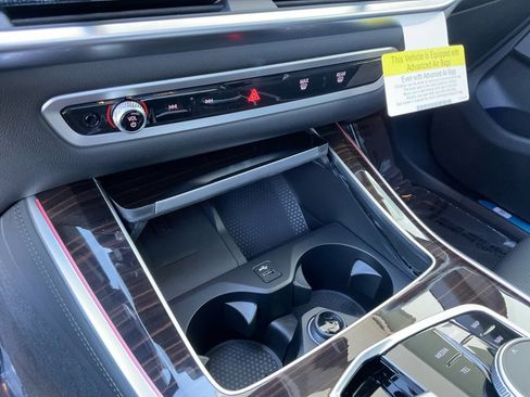 Certified 2025 BMW X5 xDrive40i w/ Premium Package image 18