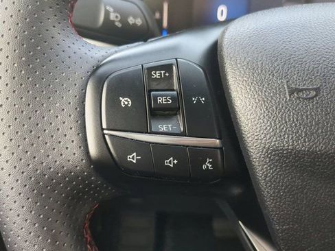 Used 2025 Ford Escape ST-Line image 23