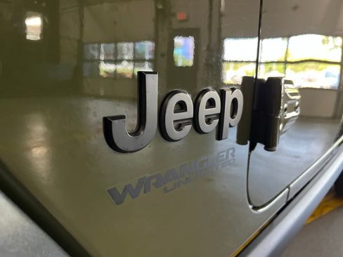 Used 2022 Jeep Wrangler Unlimited Sport AWD/4WD image 13