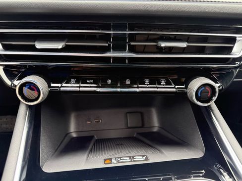 New 2026 Chevrolet Traverse High Country image 20