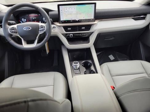 New 2026 Ford Explorer Active w/ Active Comfort Package image 19